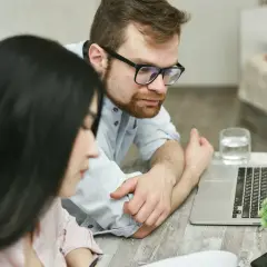 Czy Plus Bank widzi chwilówki? Sprawdź, co może wpłynąć na kredyt.