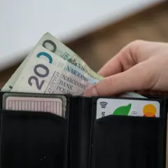 Ile trzeba oddać za chwilówki? Sprawdź koszty i ukryte opłaty