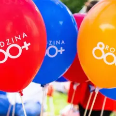 800 plus 2025: Kiedy ZUS wypłaci? Sprawdź swój termin!