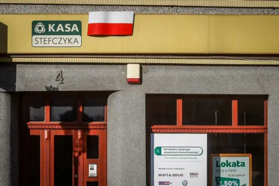 Kasa Stefczyka: Oszustwa, nadzór KNF i Twoje prawa. Sprawdź fakty.